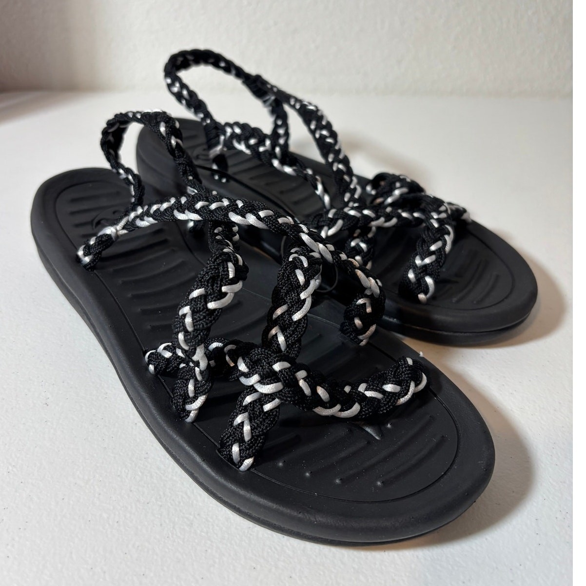 Women’s Size 11 (EU 42) Black Braided Strappy Arch Support Slingback Sandals