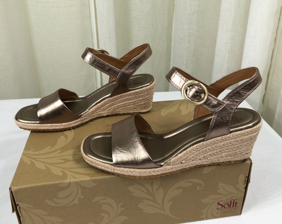 NIB Sofft Women Inez Espadrille Strappy Wedge Sandal US 9.5 Light Bronze Leather