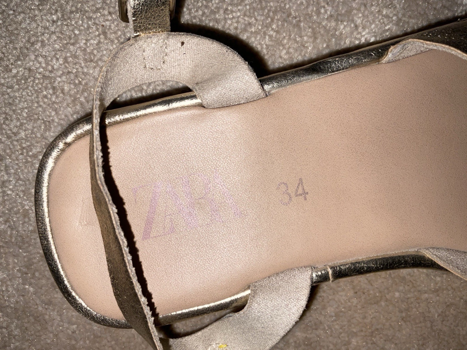 ZARA Gold Adjustable Ankle Strap Sandals Buckle Flat Solid EU 34