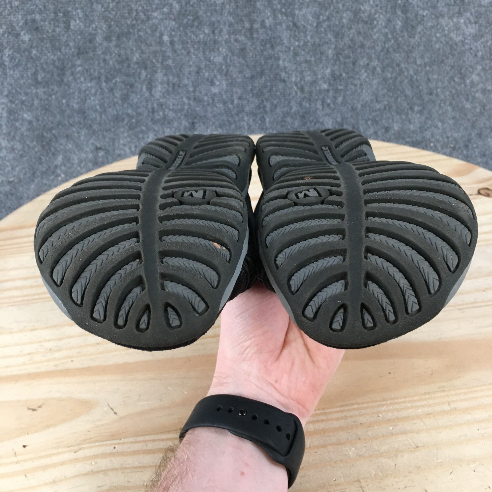 Merrell Hollyleaf Sandals Womens 7 Casual Toe Loop Slide Black Gray Leather Mesh