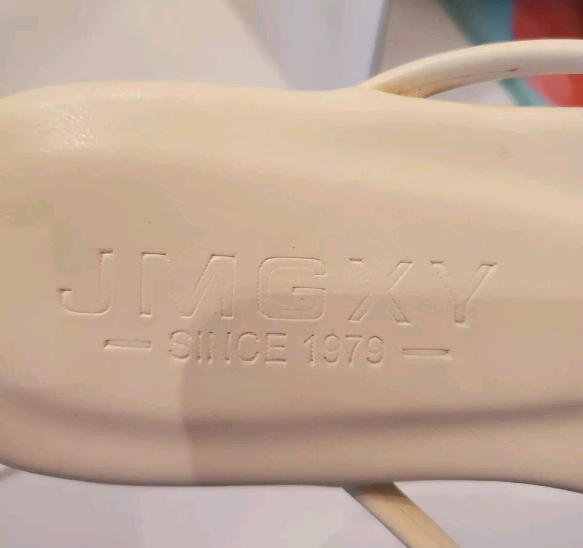 JMGXY Cream Color Thong Flat Sandals Sz.36 (5.5 US) Casual Dress Vacation