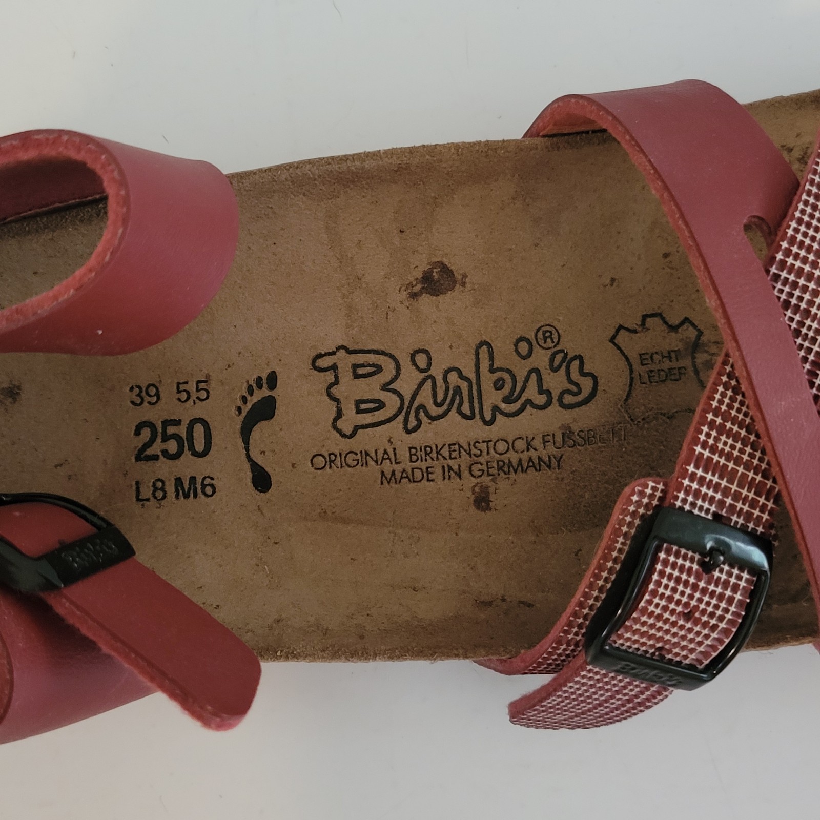 BIRKI’S Lillie Criss Cross Burgundy Plaid Sandals Women’s Size 8 BIRKENSTOCK