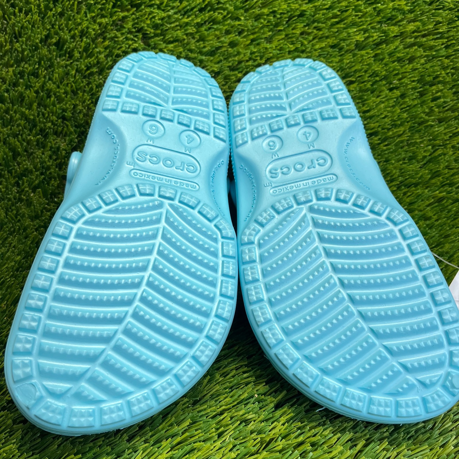 Crocs Classic Clog Womens Size 6 Blue Beach Walking Outdoor Slip On Sandals