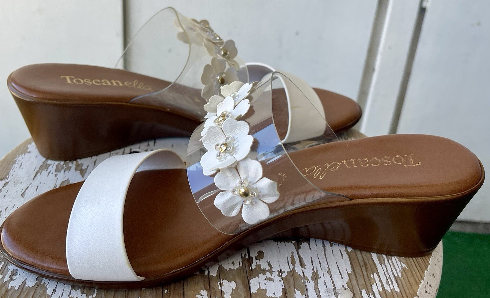 White Floral Slide Sandals W/Clear Strap & Wedge Heel By TOSCANELLA Size 8.5