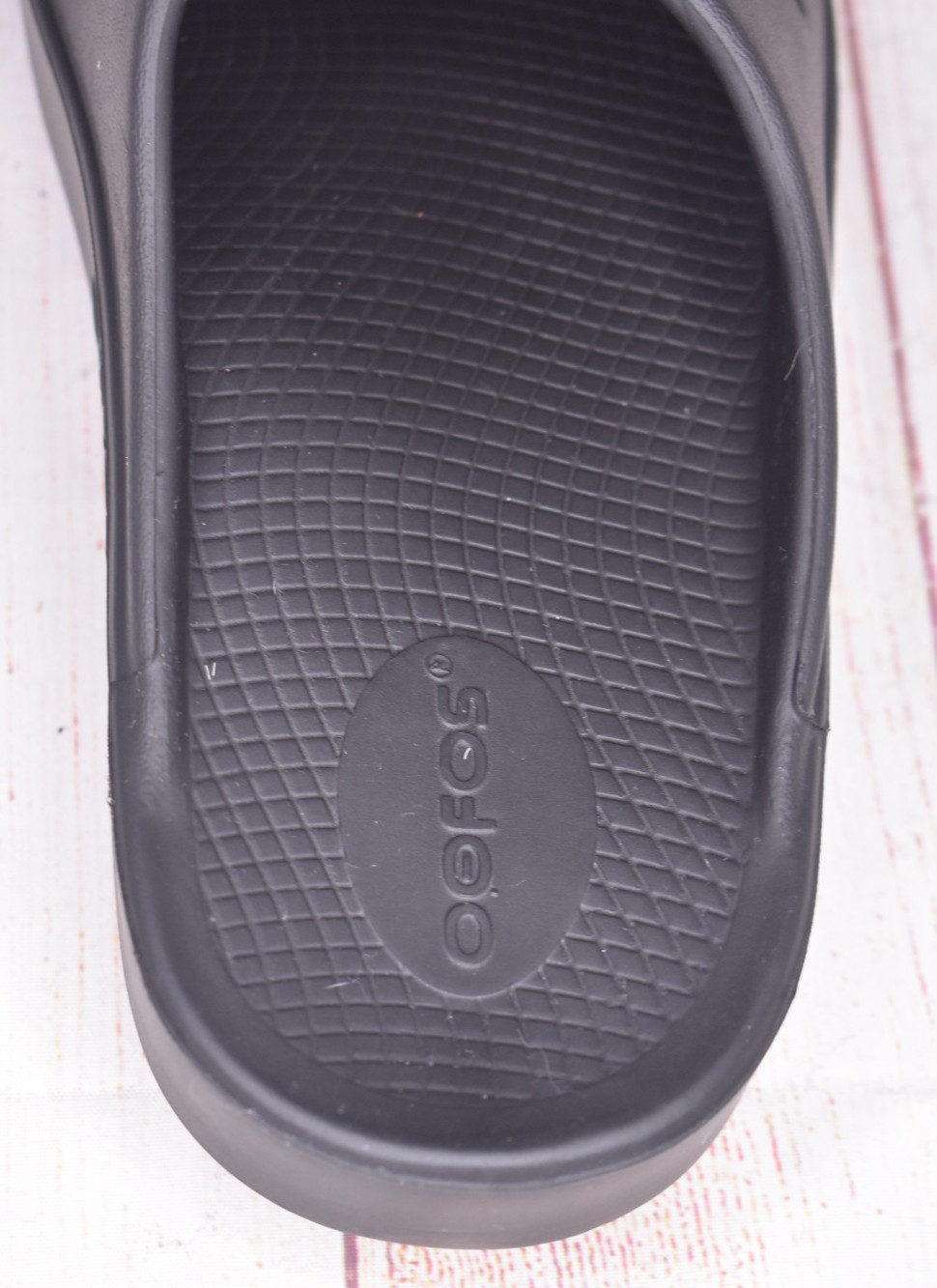 Oofos Black Rubber Sandals Slides Men 6 Women’s 8