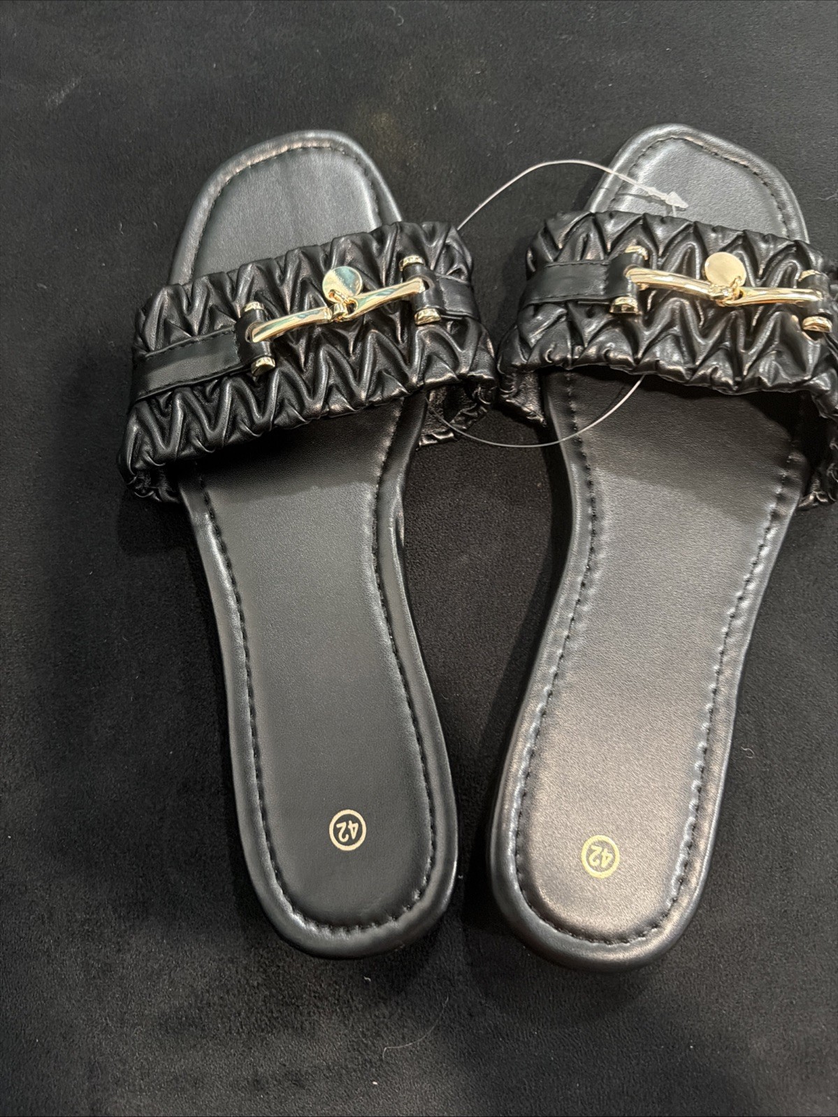 sandals women. Size :36,37,38,39,40,41,42 Available