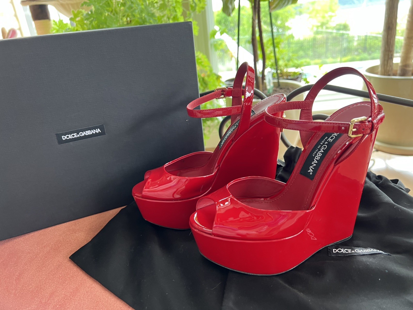 Dolce And Gabbana 💎AUTHENTIC! Dolce & Gabbana Red Bianca 105 Patent Leather