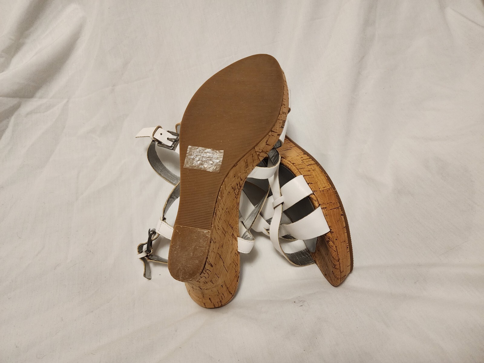 Guess Women’s Beige/White Strappy Alana Wedge Sandals Sz US 9M