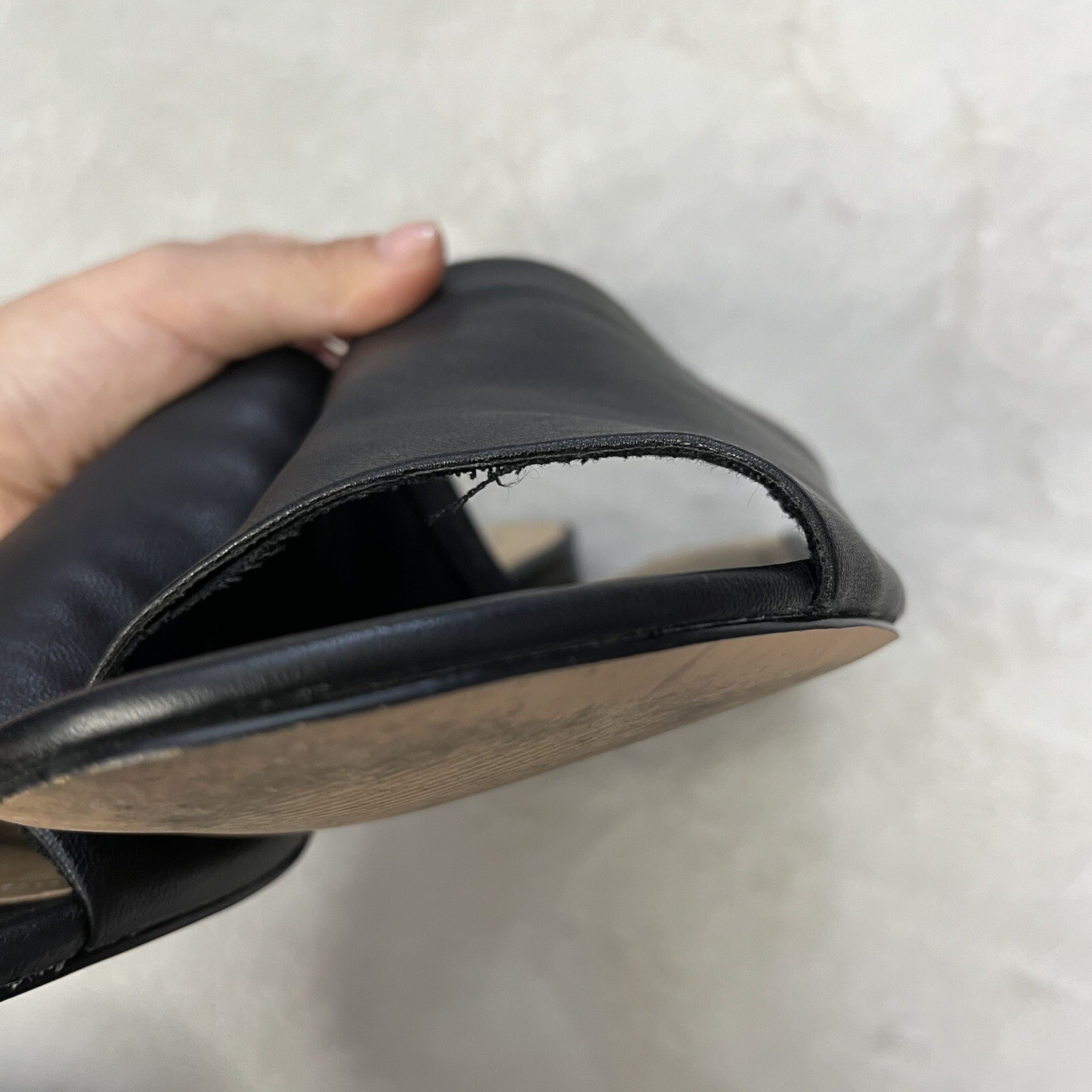 Steve Madden Mules Briele Flat Heels Sandals Leather Black Sz 10M 1.25 Trendy