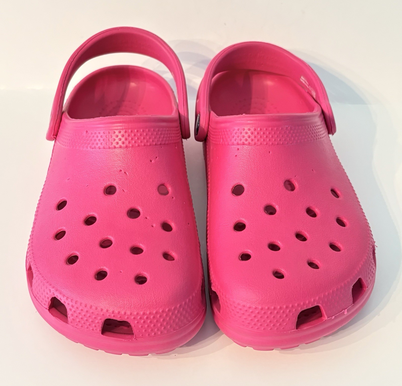 Unisex Pink Crocs Classic Clog Sandals Men’s Size 6 Women’s Size 8