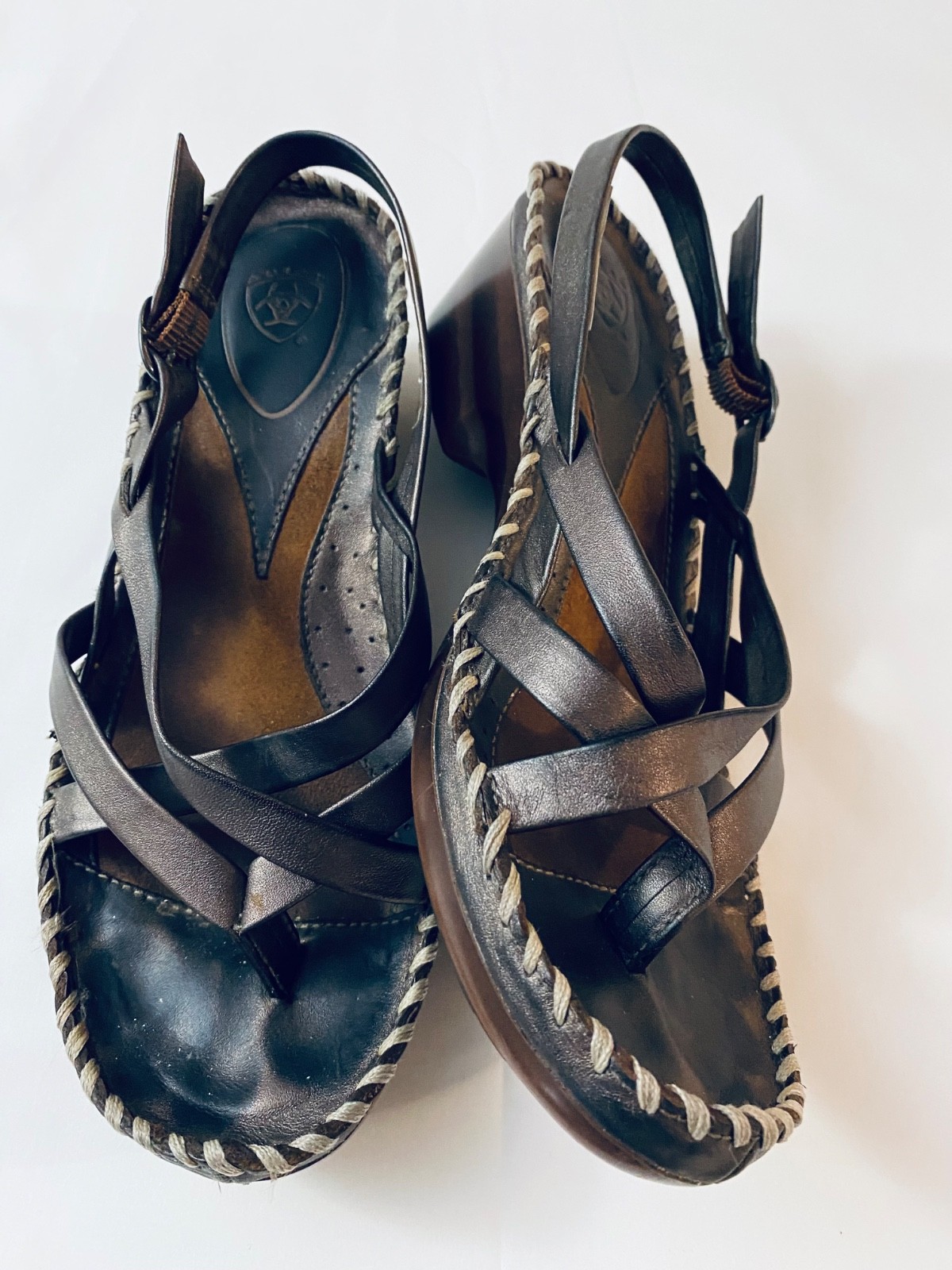 Ariat Women’s Bronze Leather Sandals Size 8B