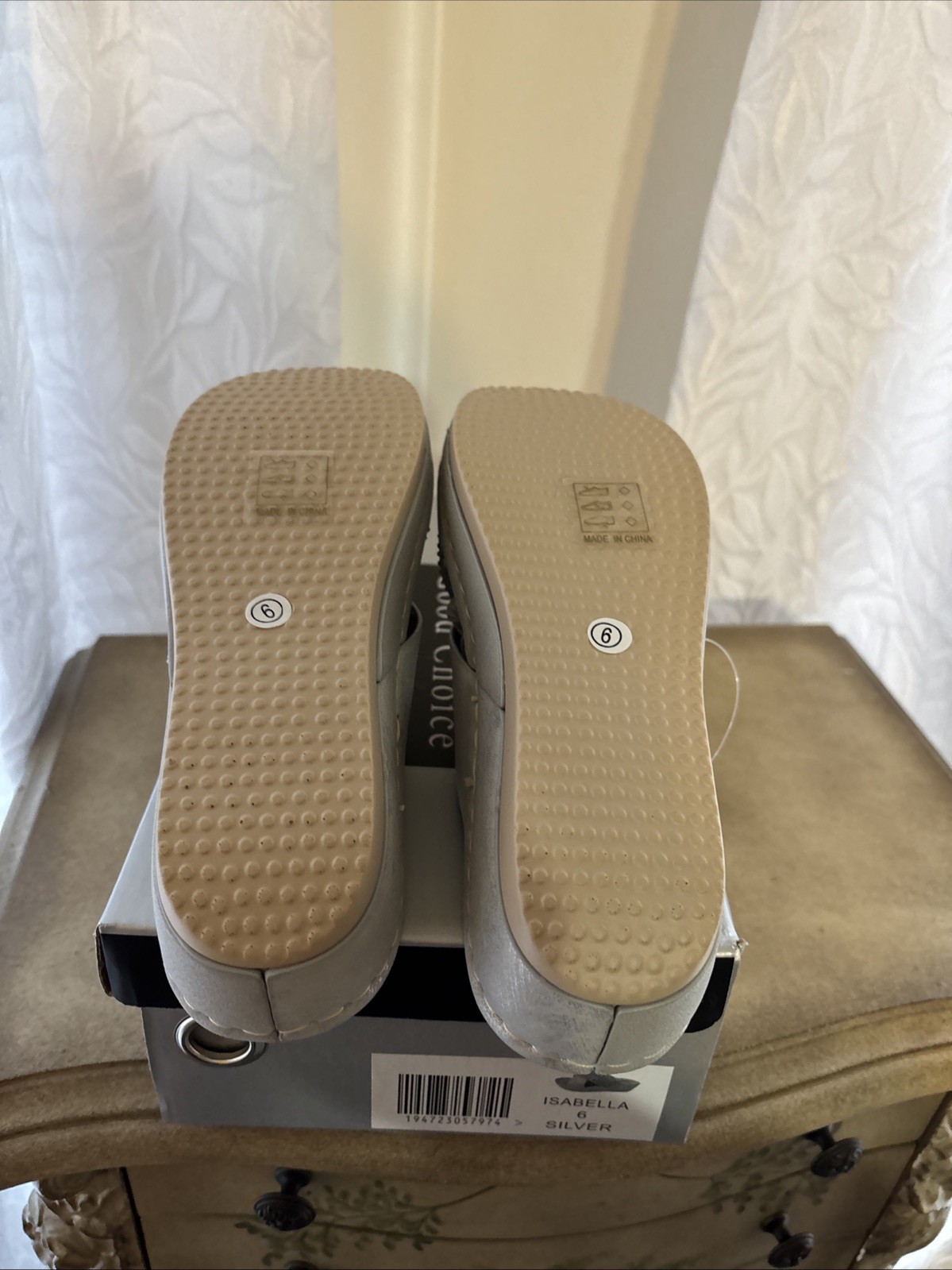 Good Choice Isabella Shoes Size 6 Brand New With Tags Silver
