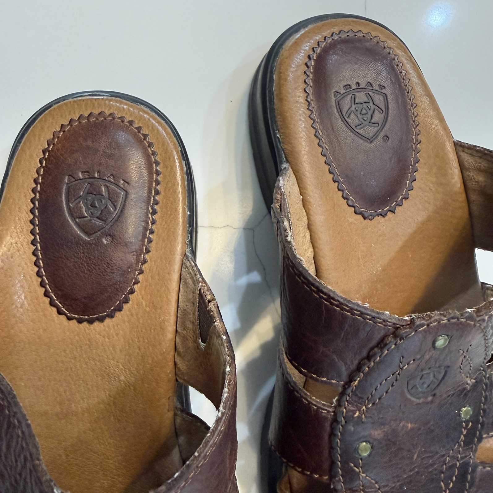 Ariat Brown Leathers Strap Brass Stud Slides Sandal Style 21444 Womens 7.5B