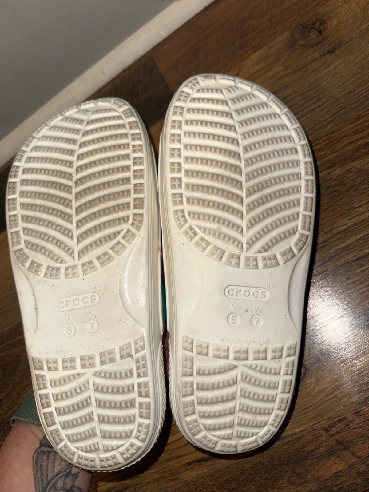 Crocs Classic Colorful Unisex Multi-Color White Sandals 207771-94SSize 7