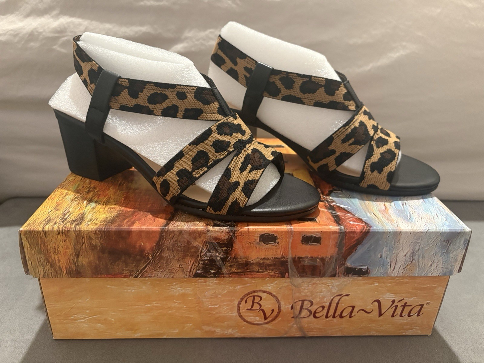 Bella-Vita Women’s Leopard Print Strappy Block Heel Slip-On Sandals US 6.5 W NIB