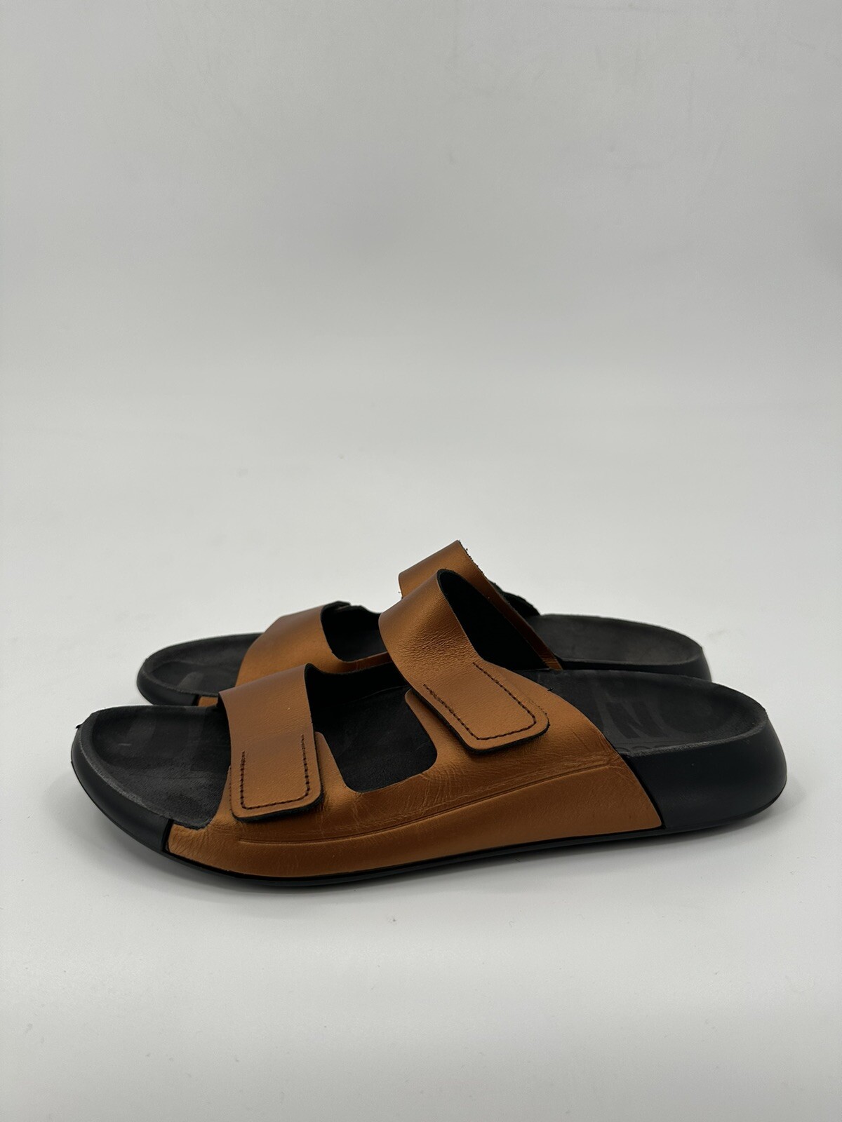 ECCO 2nd Cozmo Women’s Sz 10-10.5 Two Strap Fluidform Leather Sandals Bronze