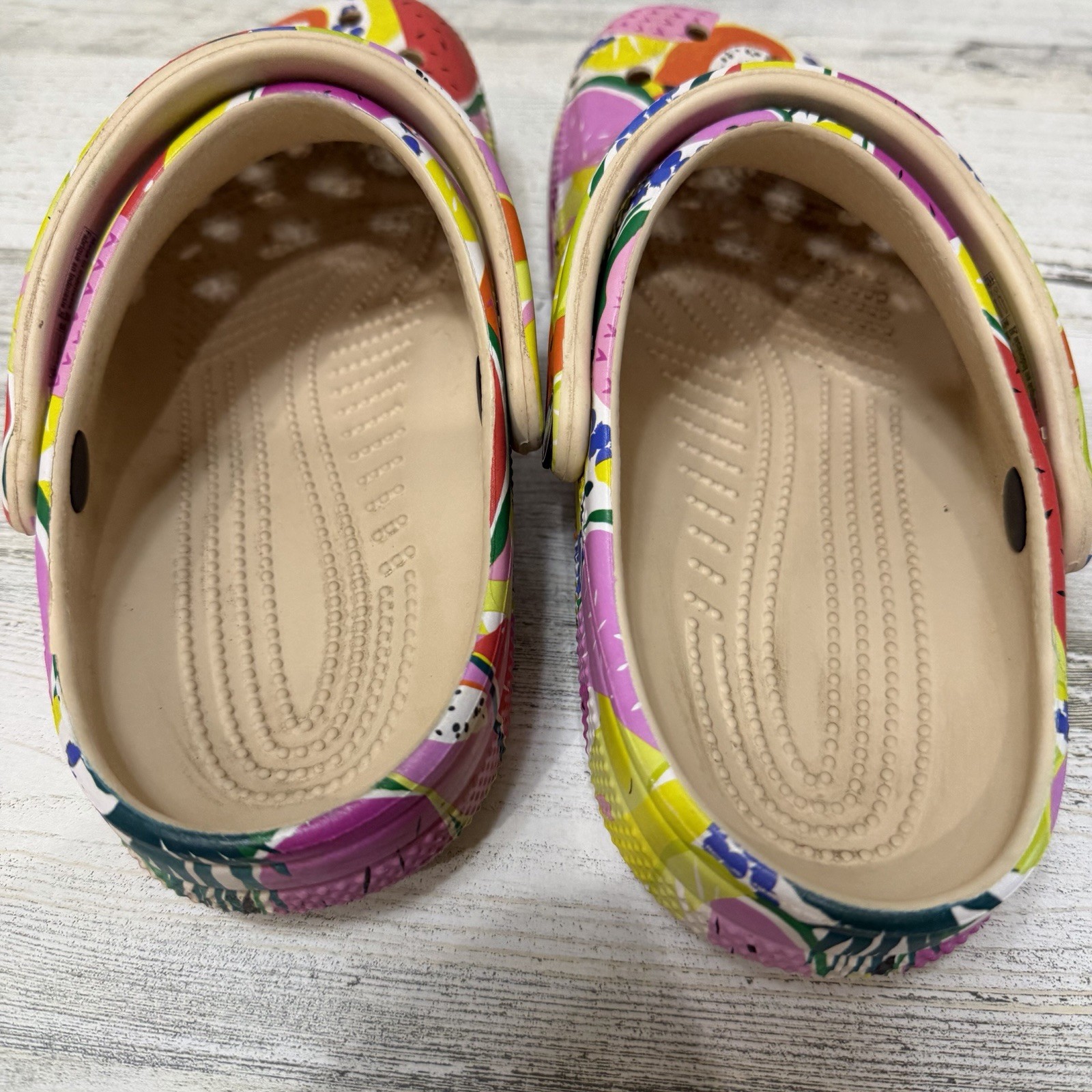 Crocs Classic Fruit Salad Clog Slide Sandals Slip-On Slipper Size 6 Women’s