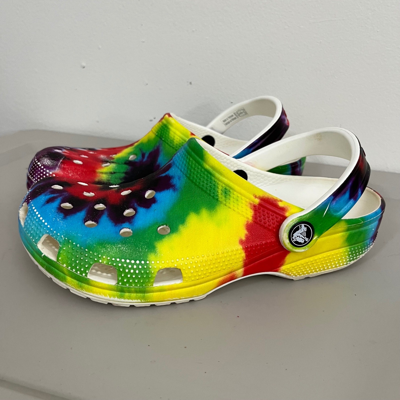 Crocs Classic Solar Rainbow Clogs W7 M5 Tie Dye Slip On Festival Hippie Pride