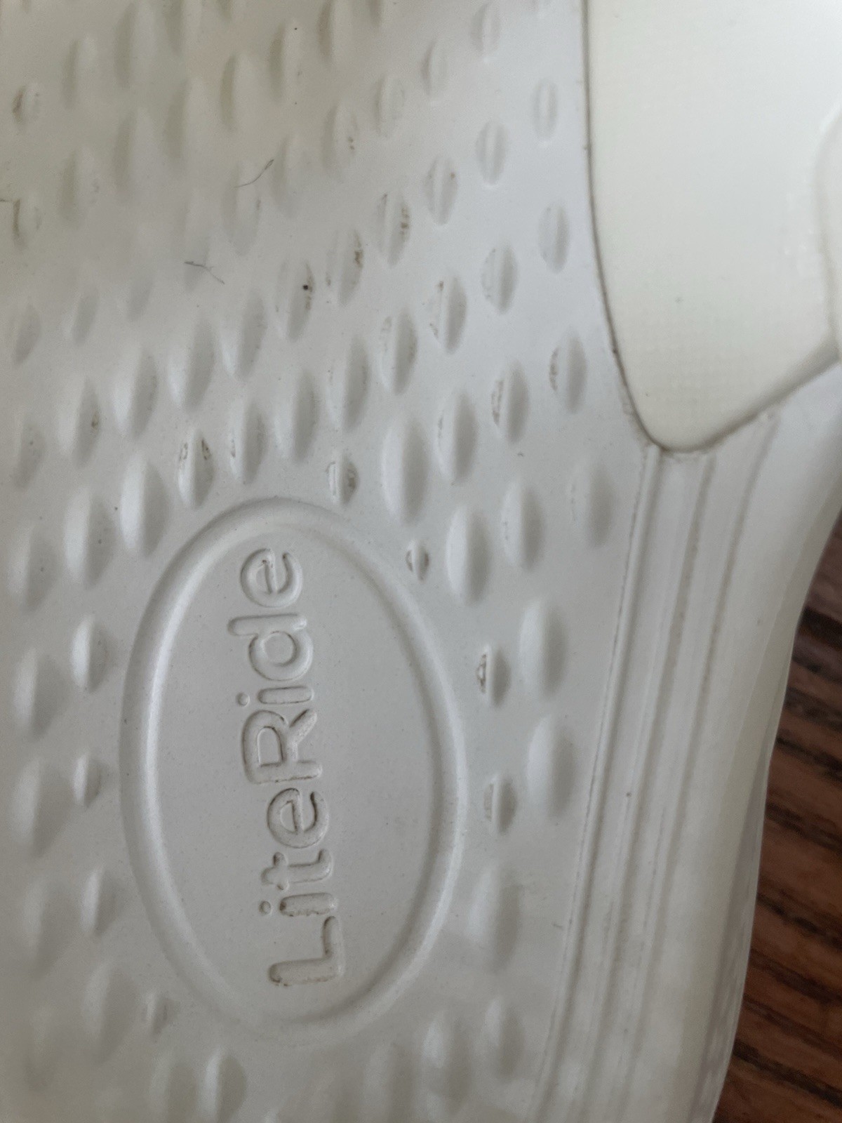 Crocs Women’s LiteRide 360 white Sports Sandals shoes Size 11 (fits like 10)
