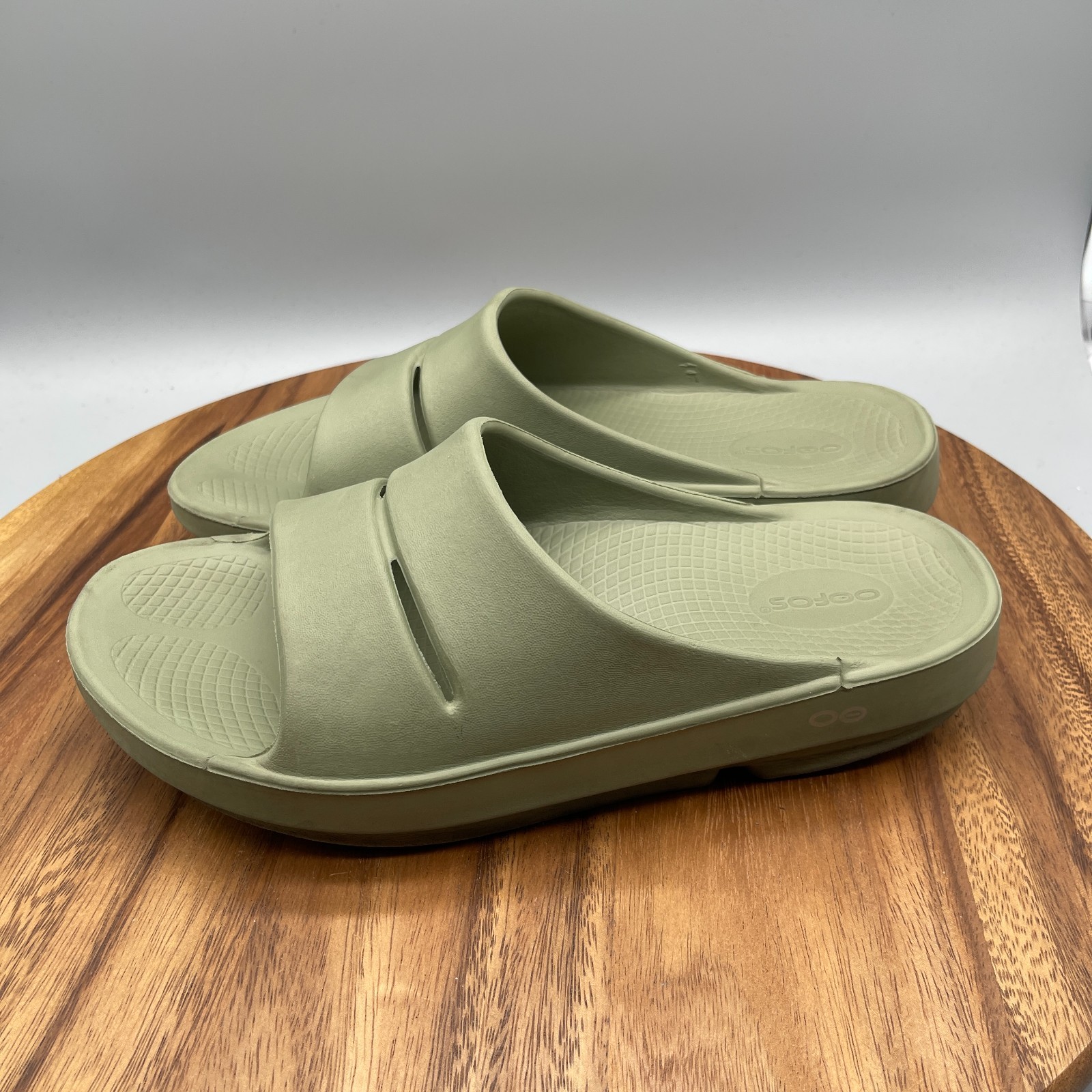 Oofos Original Sandals Mens Size 9 Green Recovery Thong Comfort Casual Shoes
