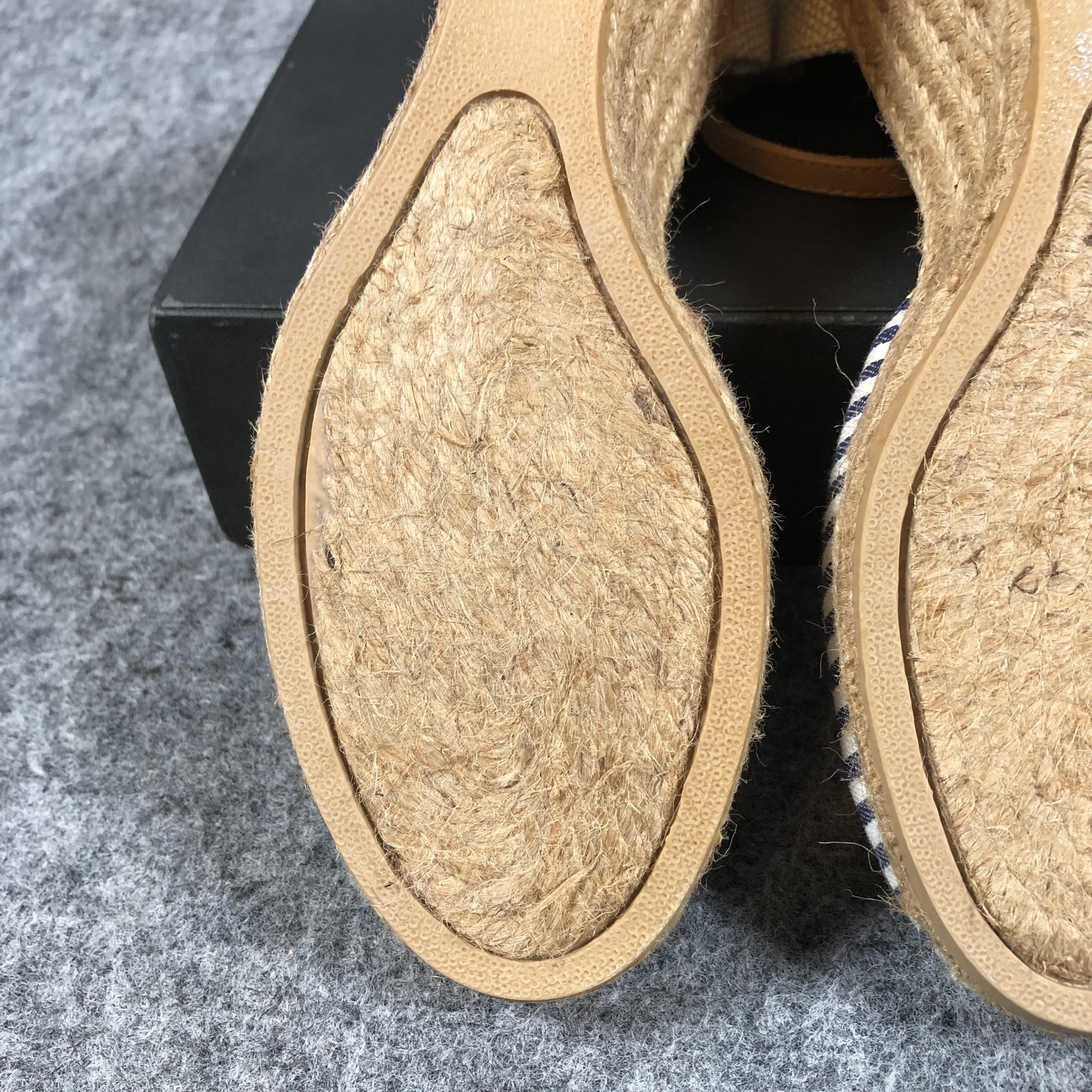 White Mountain Mamba Wedge Sandals Womens 9 Blue Stripe Espadrille