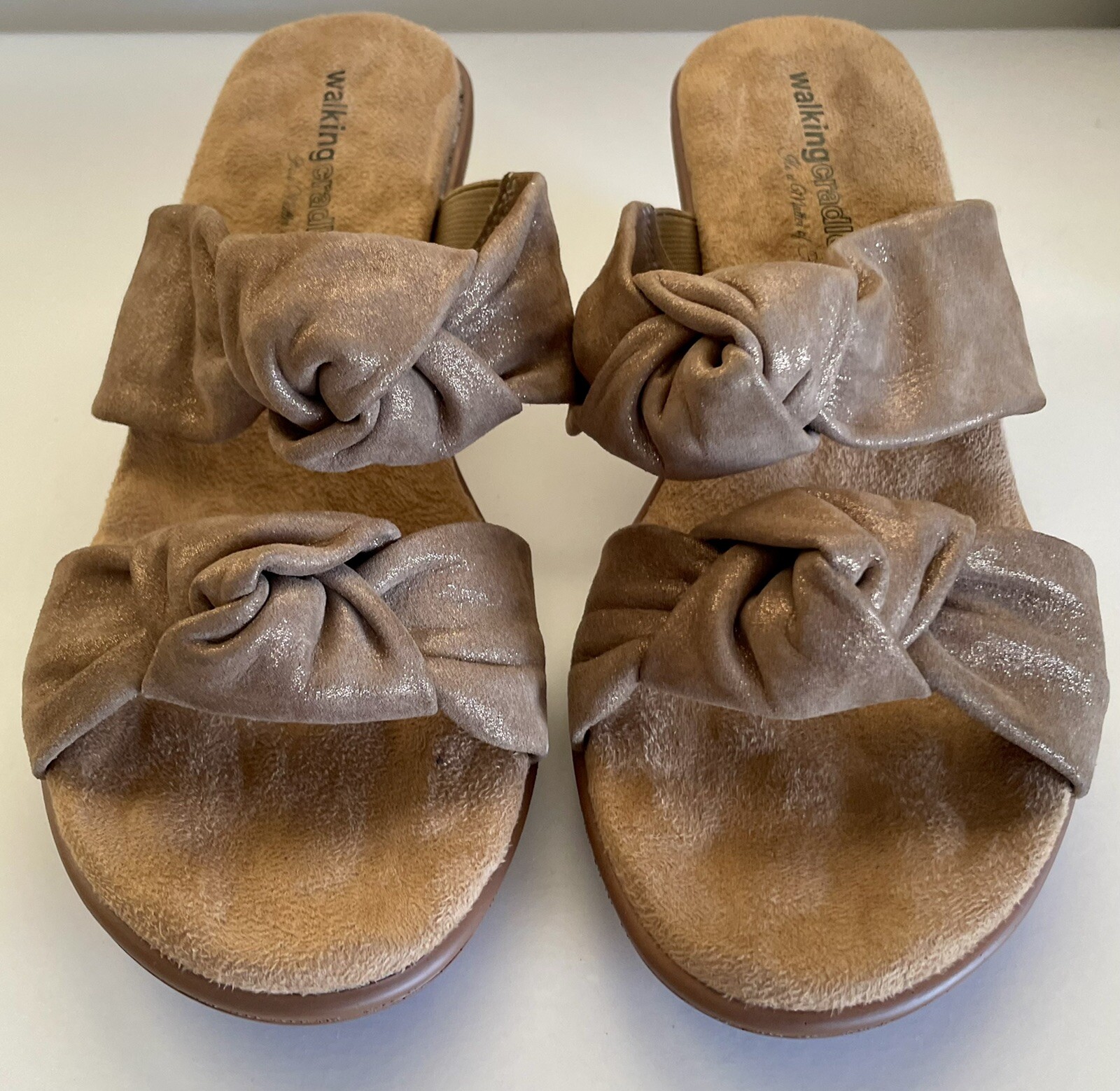 New in Box Soft Brand Size 9 Louisa Wedge Sandal: CipriaMetallic Suede