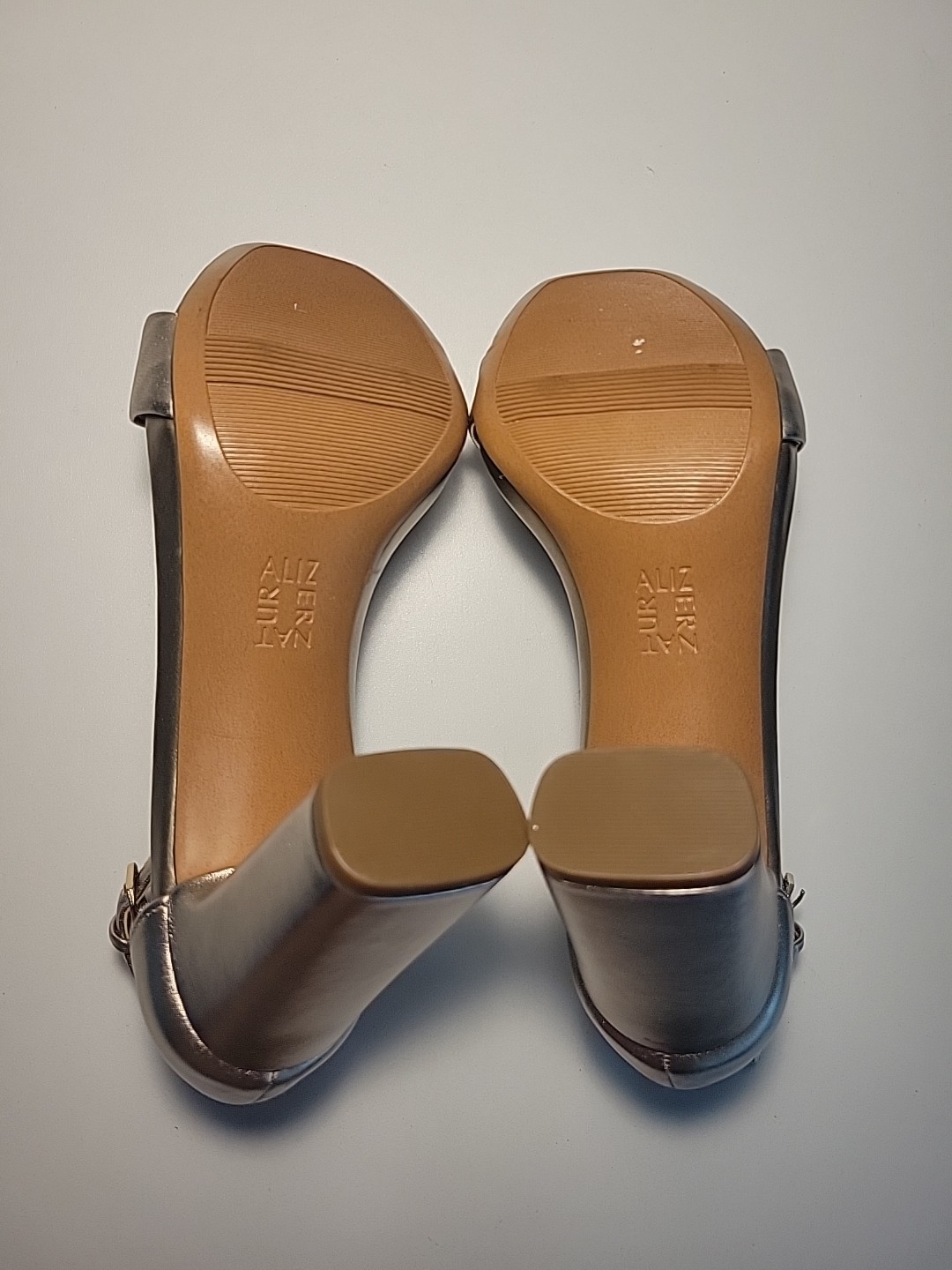 Naturalizer Joy Leather Light Bronze Metallic Heeled Dress Sandals Size 8.5M New