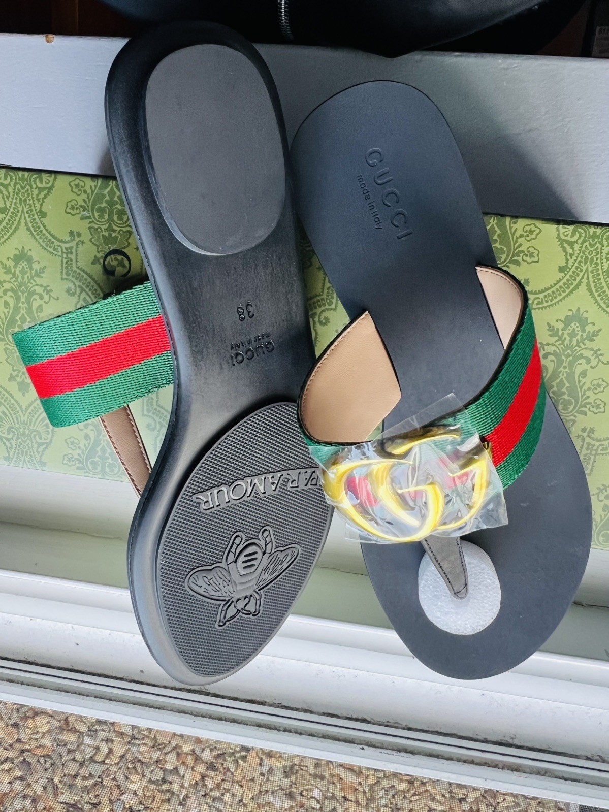Gucci Women Sandals Red and Green Size US 9 UE39