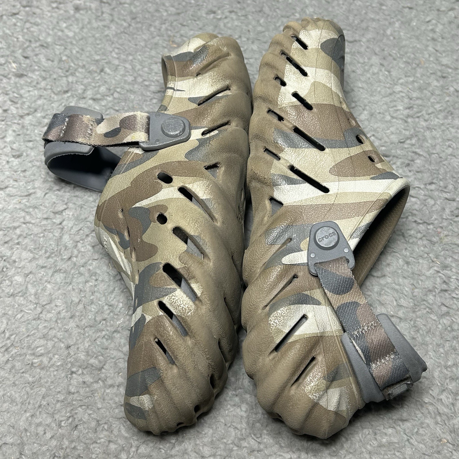Crocs Echo Camo Redux Clog Charcoal Camo Brown Unisex Size Men’s 6, Women 8