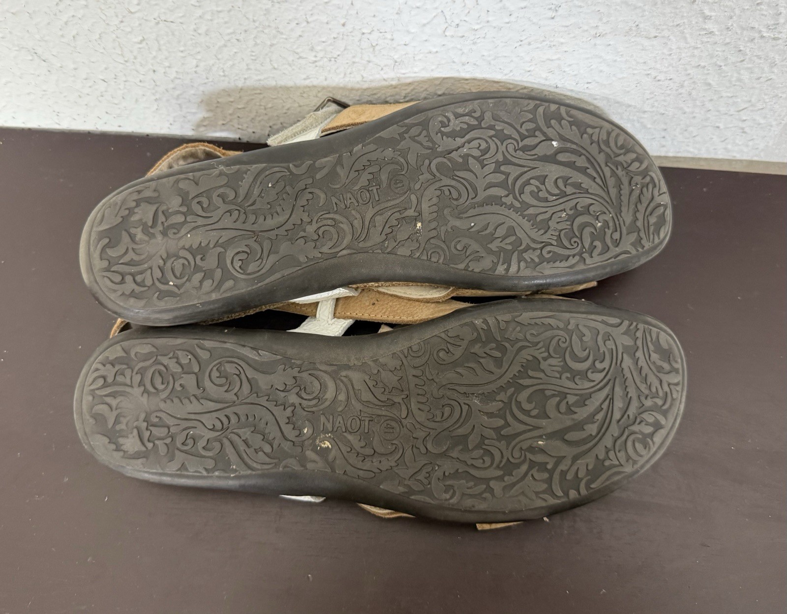 Naot Norah Cork & White Leather Sandals EU 41/ US 10-10.5 Women Comfort Leather