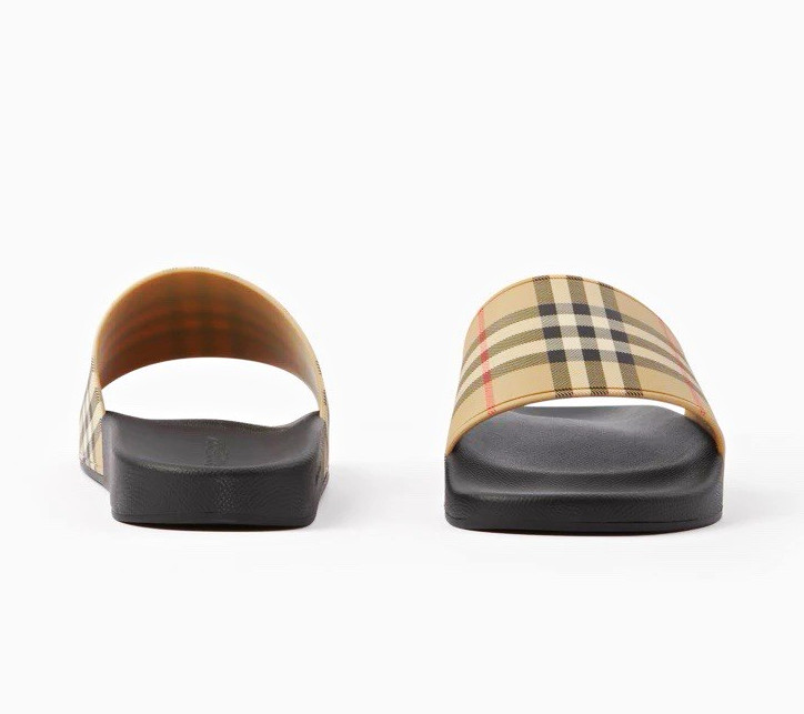 Burberry Women’s US 11 Vintage Check Slide Sandals Rubber Beige Black Red