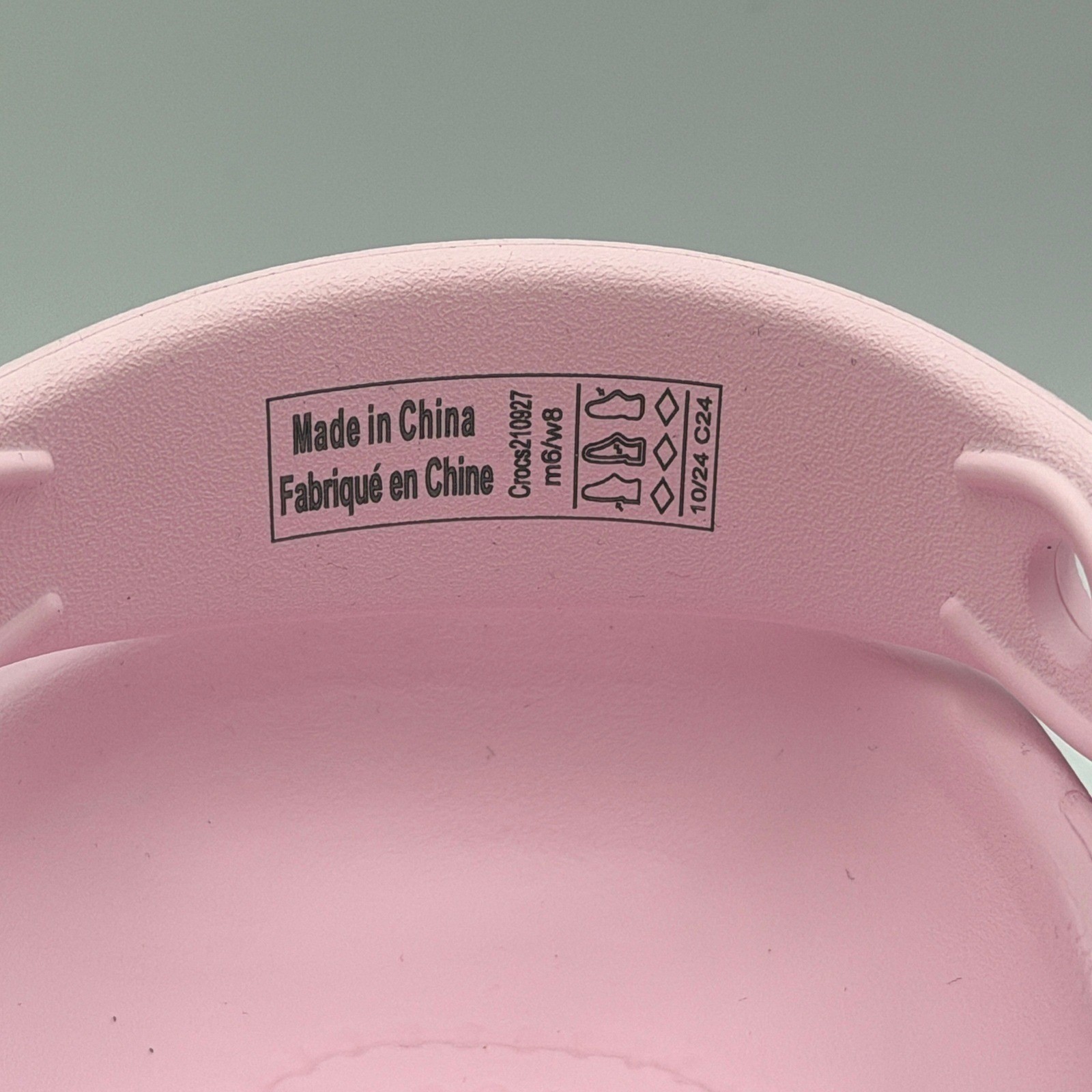 Crocs Classic Floral Cut Out Clog M8/W10 Pink 210927-6ZW **NEW**