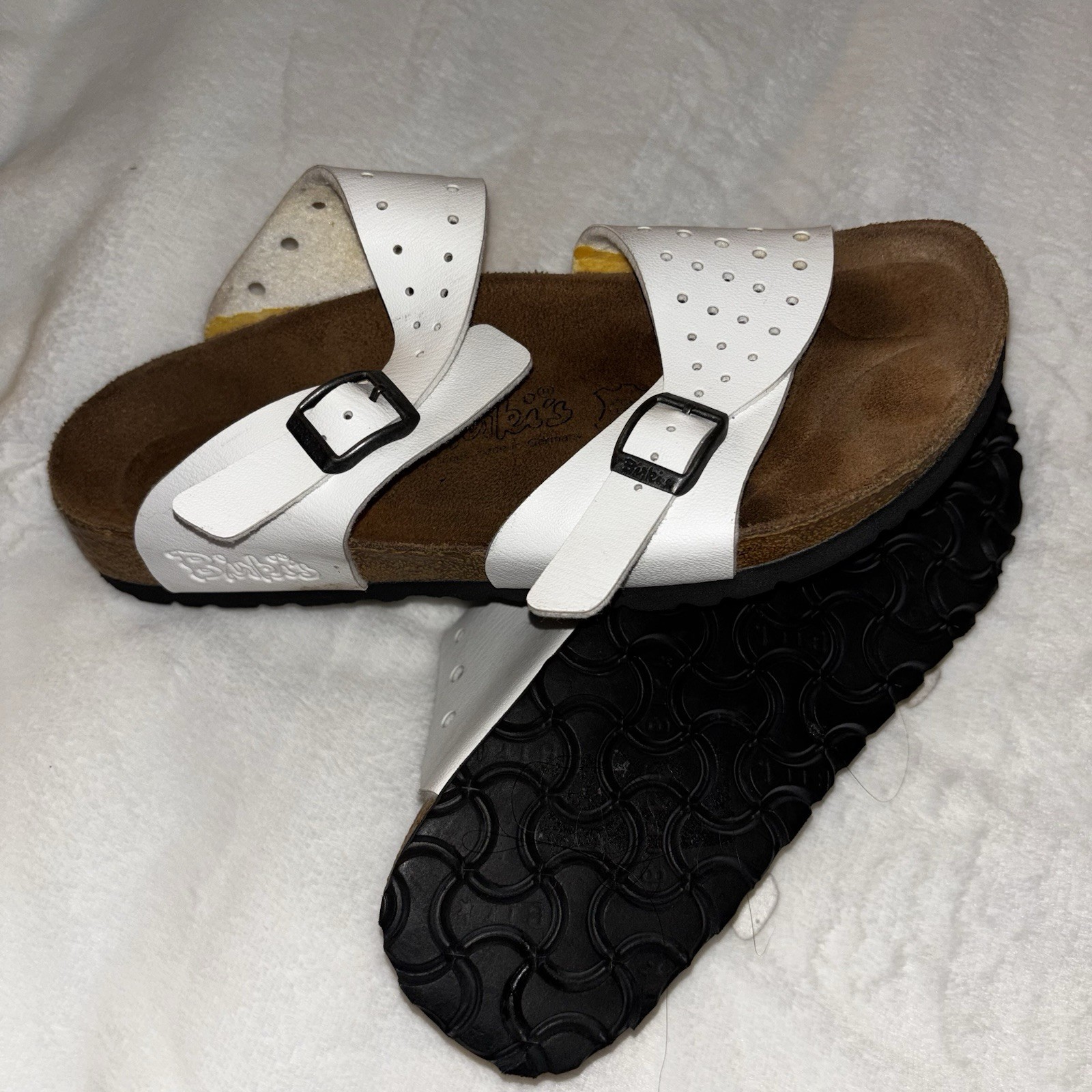 Birkenstock Birki’s Freeport White Perforated 2 Strap Sandals L8M6 Cork Sole